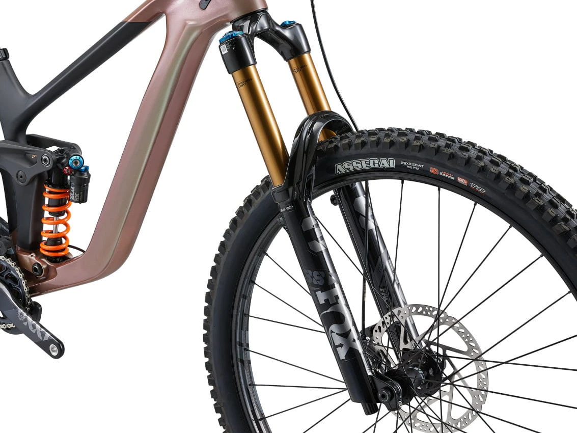 Reign Advanced Pro 0 - Messier/Carbon